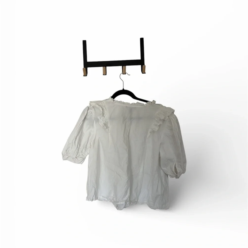 New Look‎ Ivory Ruffle Top - Picture 2 of 5